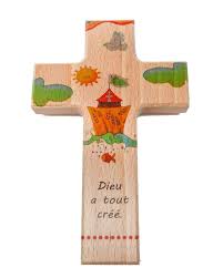 Croix murale - Bois - Dieu a tout créé